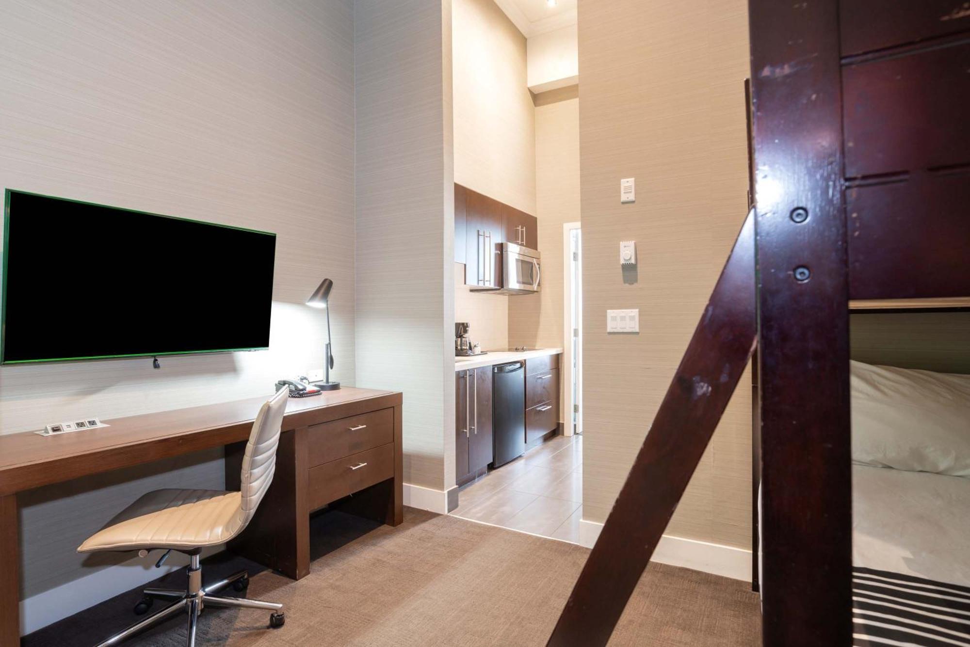 Sandman Hotel Abbotsford Airport Zewnętrze zdjęcie