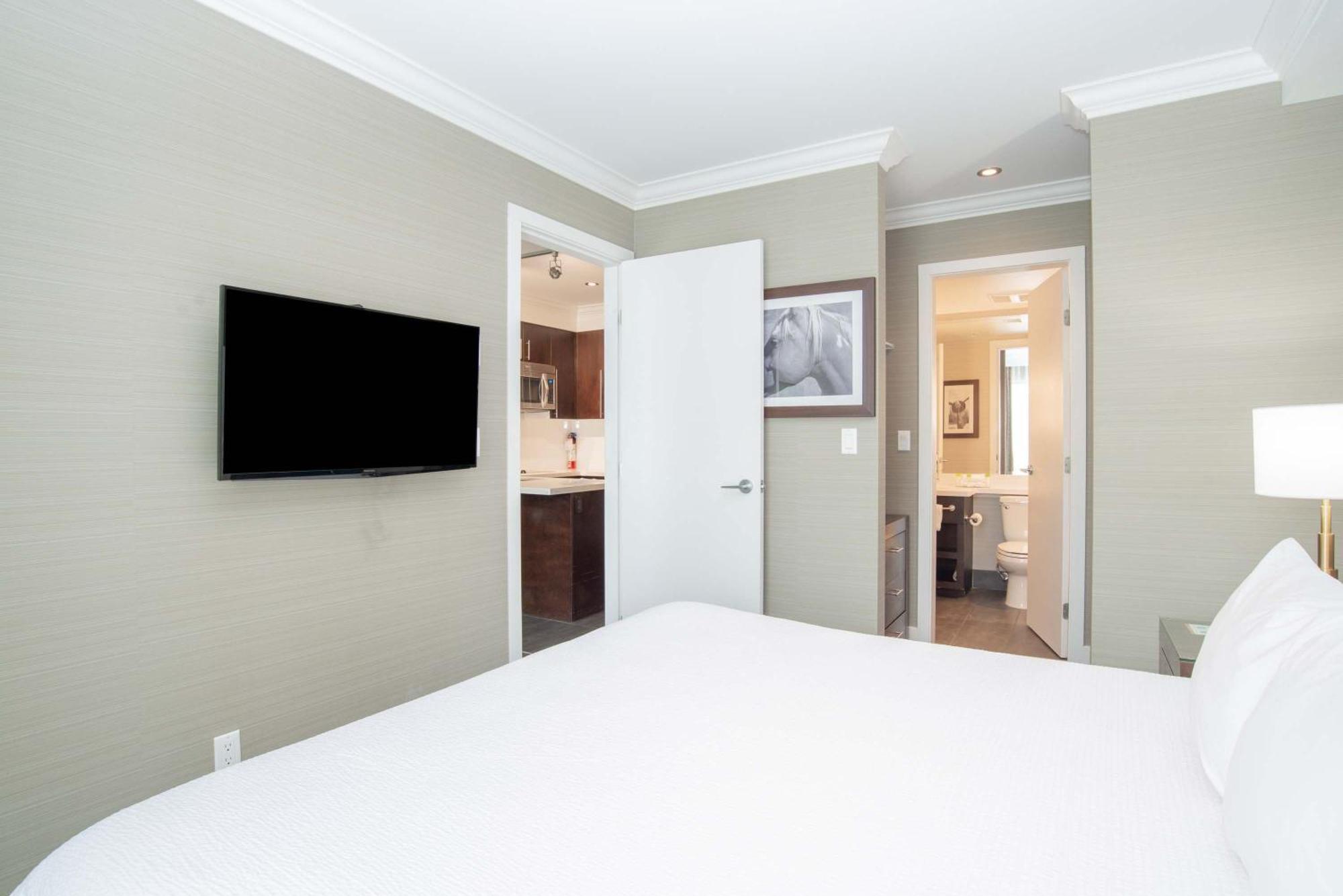 Sandman Hotel Abbotsford Airport Zewnętrze zdjęcie
