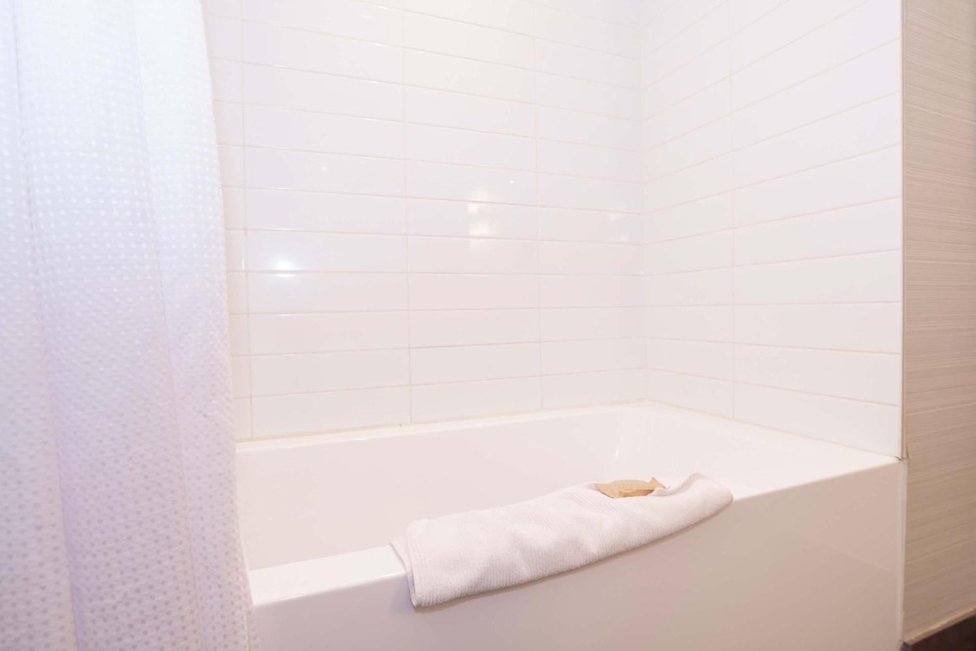 Sandman Hotel Abbotsford Airport Zewnętrze zdjęcie