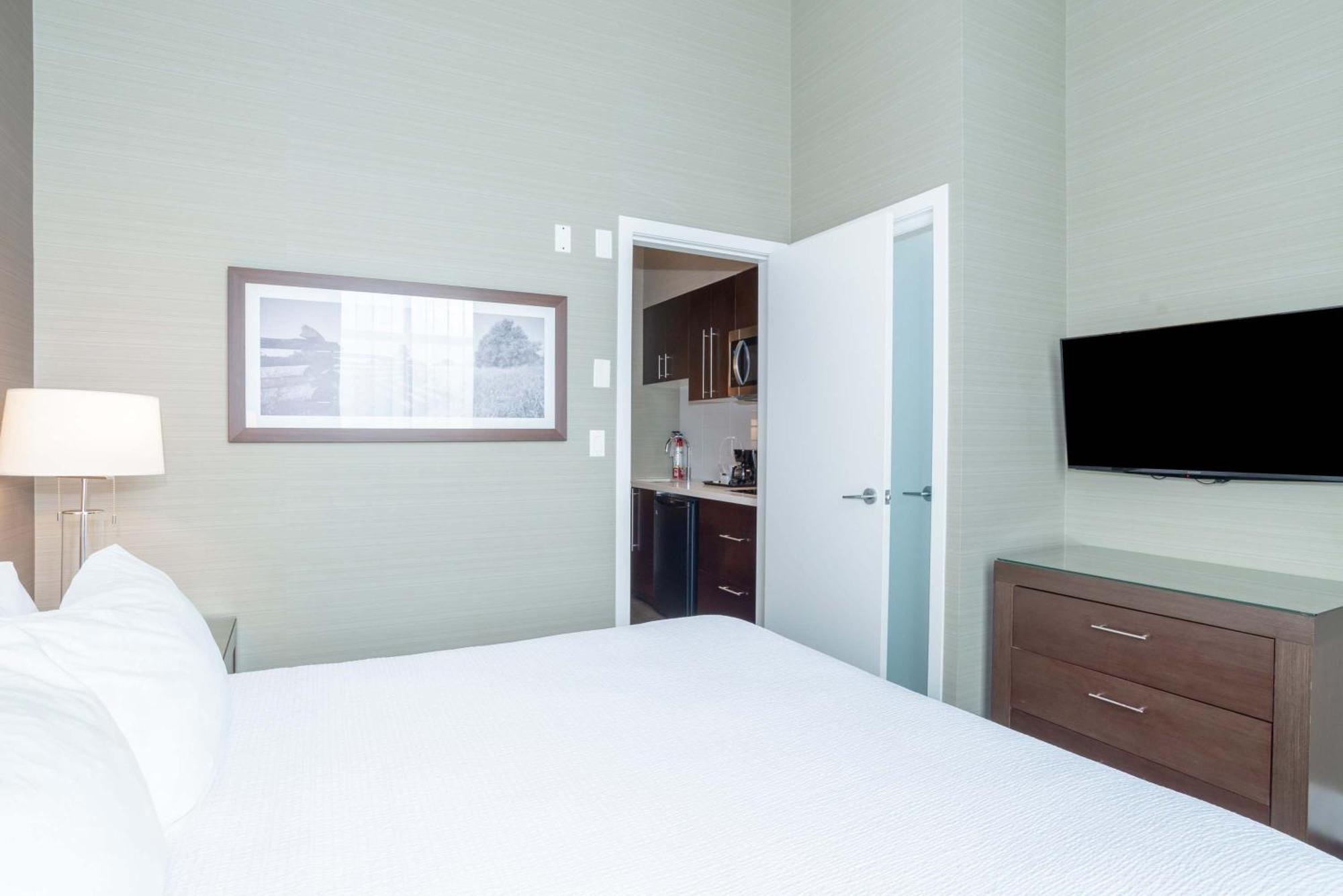Sandman Hotel Abbotsford Airport Zewnętrze zdjęcie