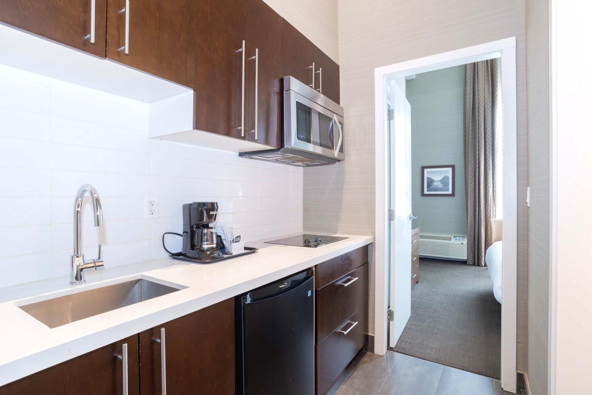 Sandman Hotel Abbotsford Airport Zewnętrze zdjęcie